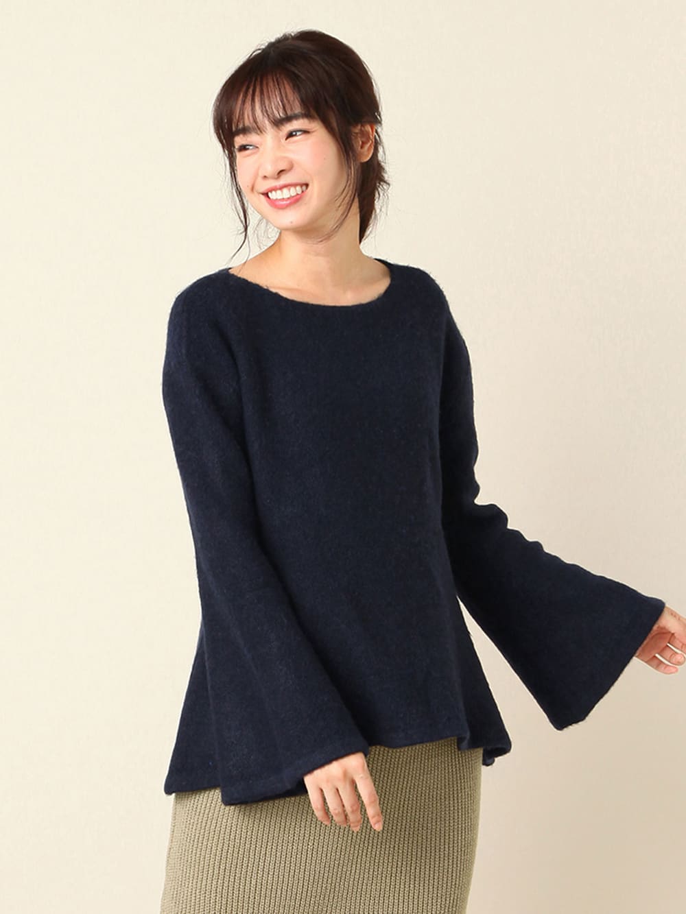 マタニティ トップス|LOVE MIC（ラブミック）なめらか クリーミーニットフレアスリーブトップス　マタニティ・授乳服|ネイビー